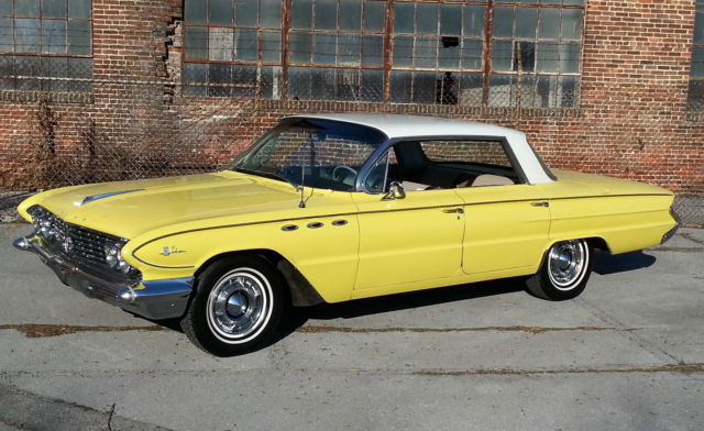 1961 Buick LeSabre Base Hardtop 4-Door 6.0L 1961 Buick LeSabre Base Hardtop 4-Door