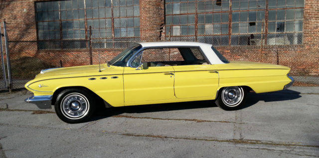 1961 Buick LeSabre Base Hardtop 4-Door - photo 11
