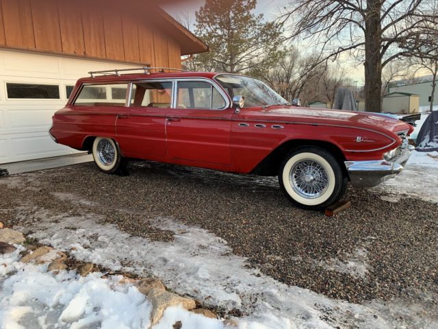 1961 Buick LeSabre ESTATE STATION WAGON - photo 2