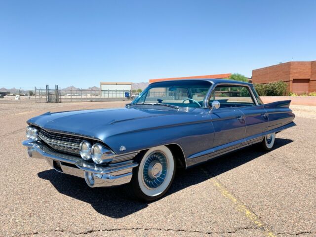 1961 Cadillac Sedan DeVille 4DR HT - photo 2