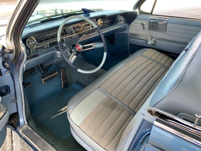 1961 Cadillac Sedan DeVille 4DR HT - photo 5