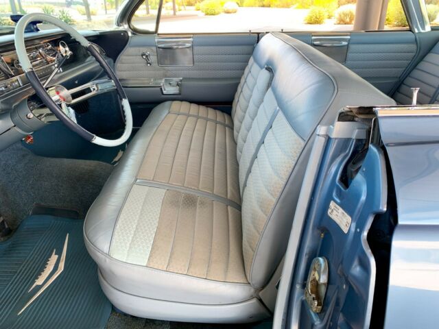 1961 Cadillac Sedan DeVille 4DR HT - photo 6