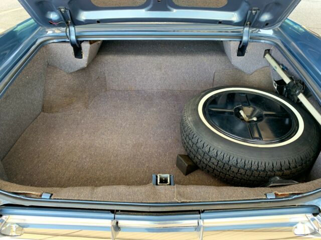 1961 Cadillac Sedan DeVille 4DR HT - photo 9