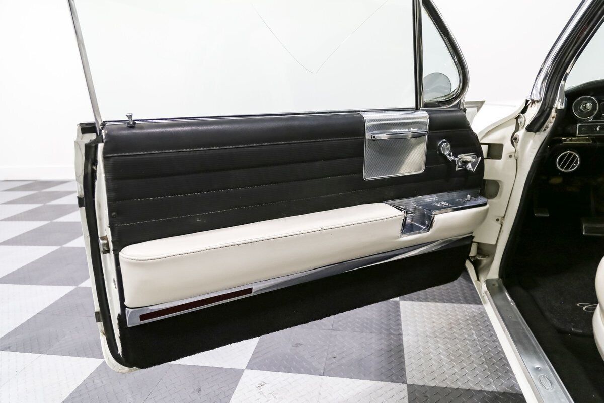 1961 Cadillac DeVille - photo 12