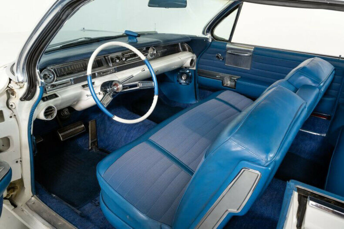1961 Cadillac DeVille Custom - photo 2