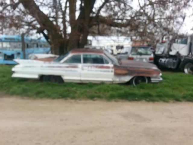 1961 Cadillac DeVille Base Sedan 4-Door - photo 4