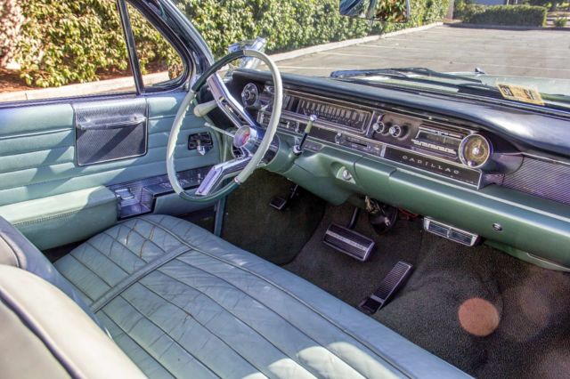 1961 Cadillac DeVille Convertible - photo 9