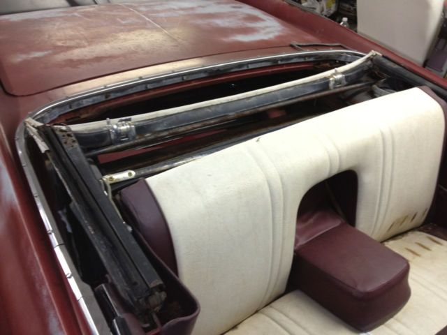 1961 Cadillac DeVille Convertible - photo 11