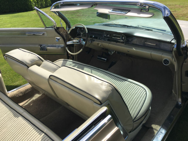 1961 Cadillac Eldorado Base Convertible 2-Door - photo 10