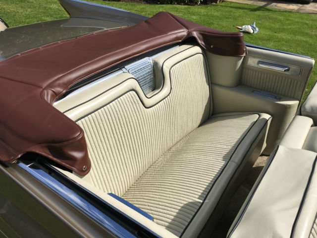 1961 Cadillac Eldorado Base Convertible 2-Door - photo 11