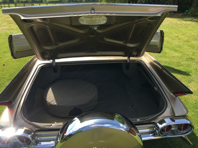 1961 Cadillac Eldorado Base Convertible 2-Door - photo 12