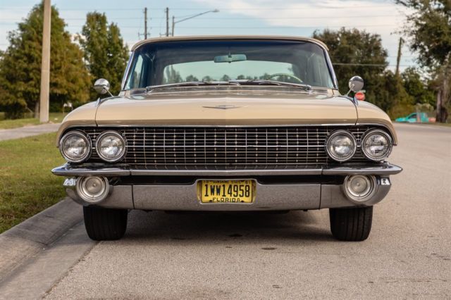 1961 Cadillac Series 62 Convertible - photo 3