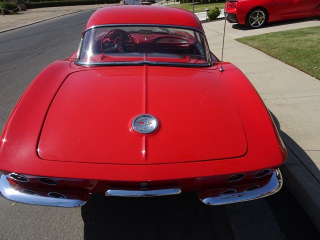 1961 Chevrolet Corvette - photo 8