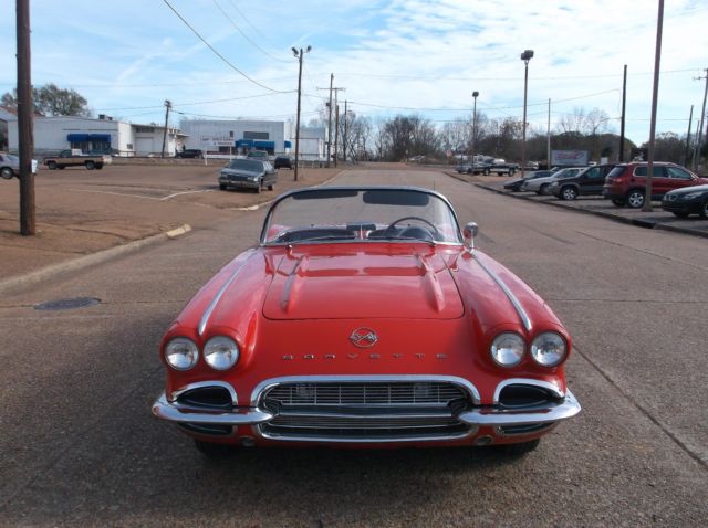 1961 Chevrolet Corvette Convertible - photo 9