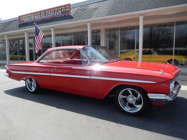 1961 Chevrolet Bel Air "Bubble Top" Roman red 350 700R4 Recent Restoration 1961 Chevrolet Bel Air/150/210 Bench