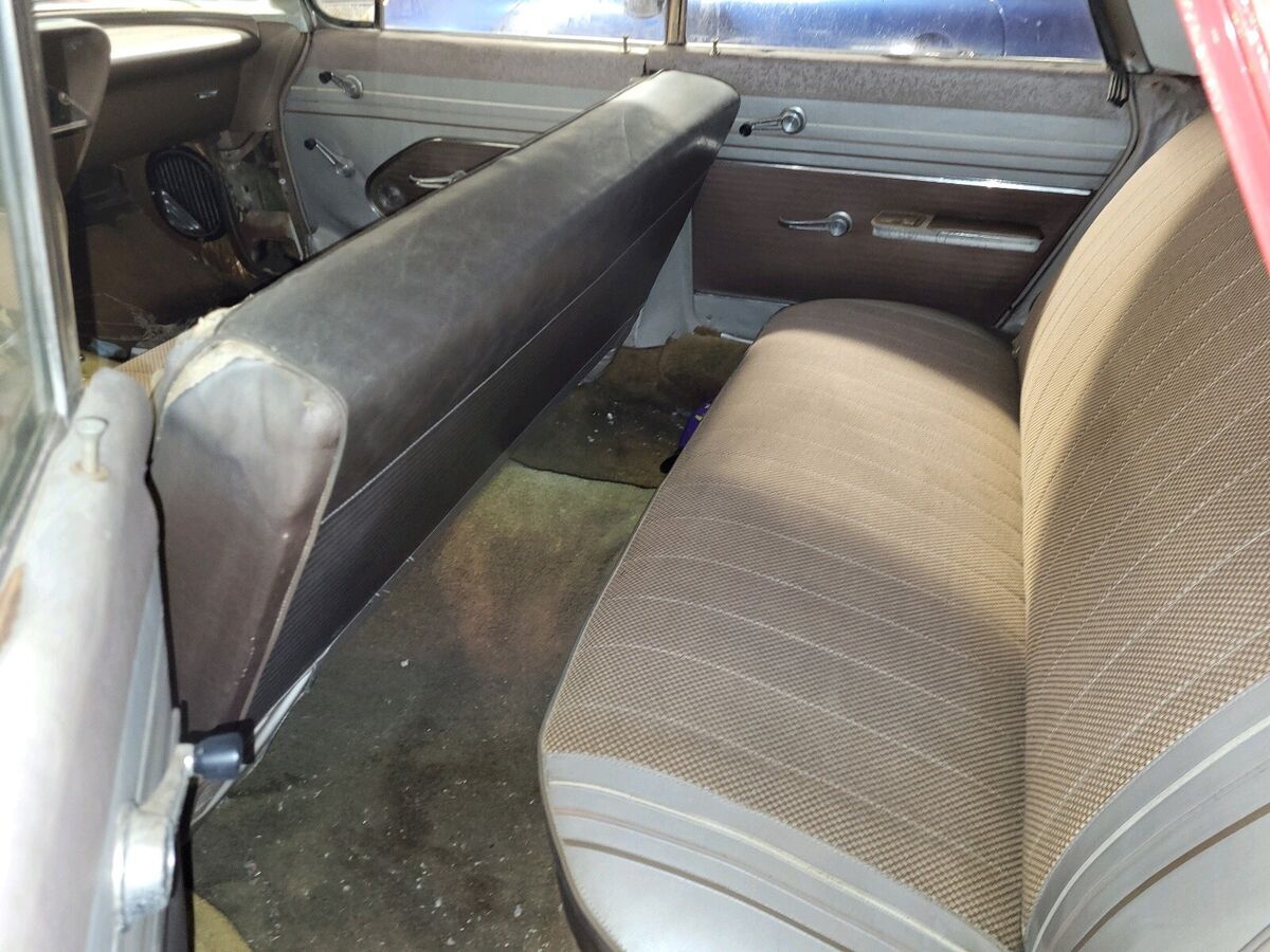 1961 Chevrolet Bel Air 4 door hard top - photo 10