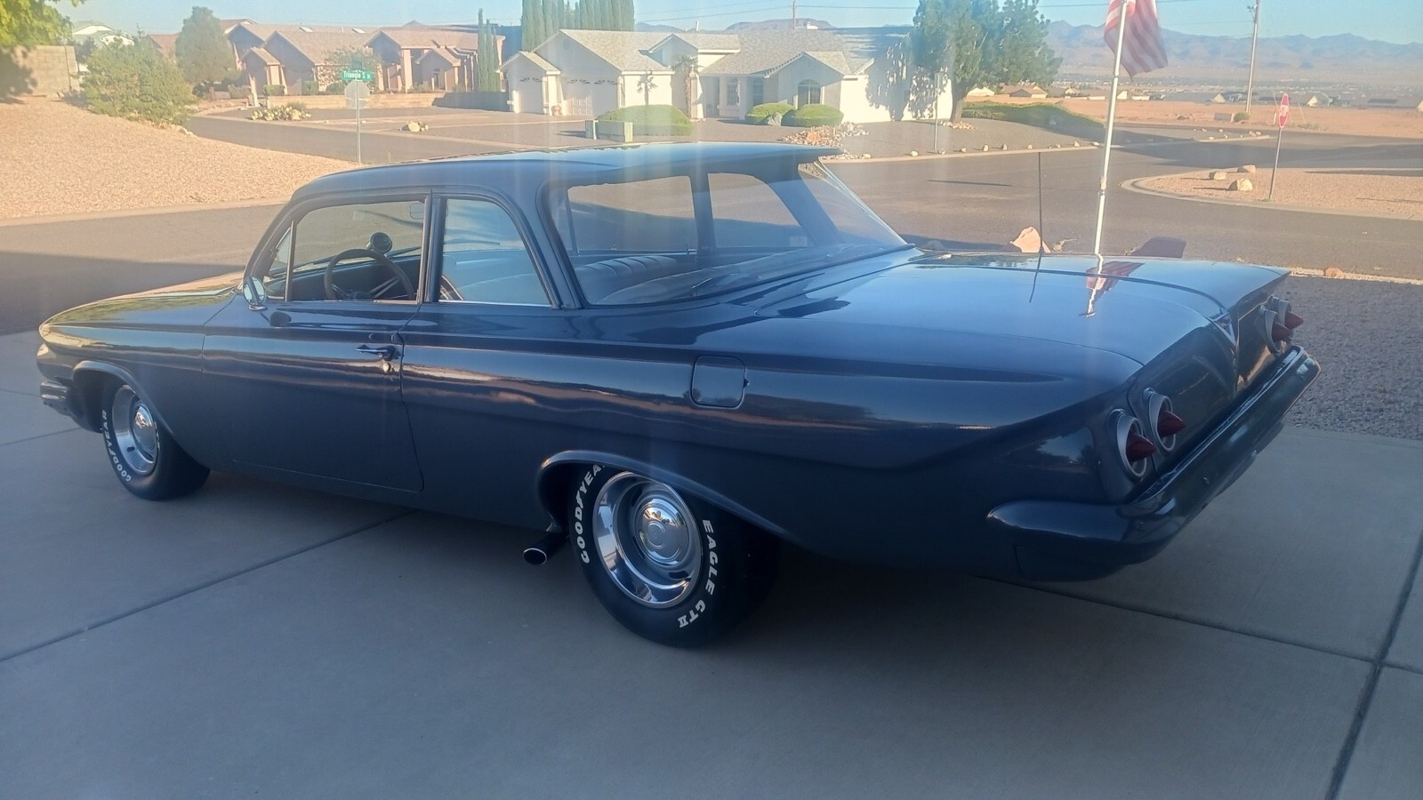 1961 Chevrolet Biscayne 2dr post - photo 3