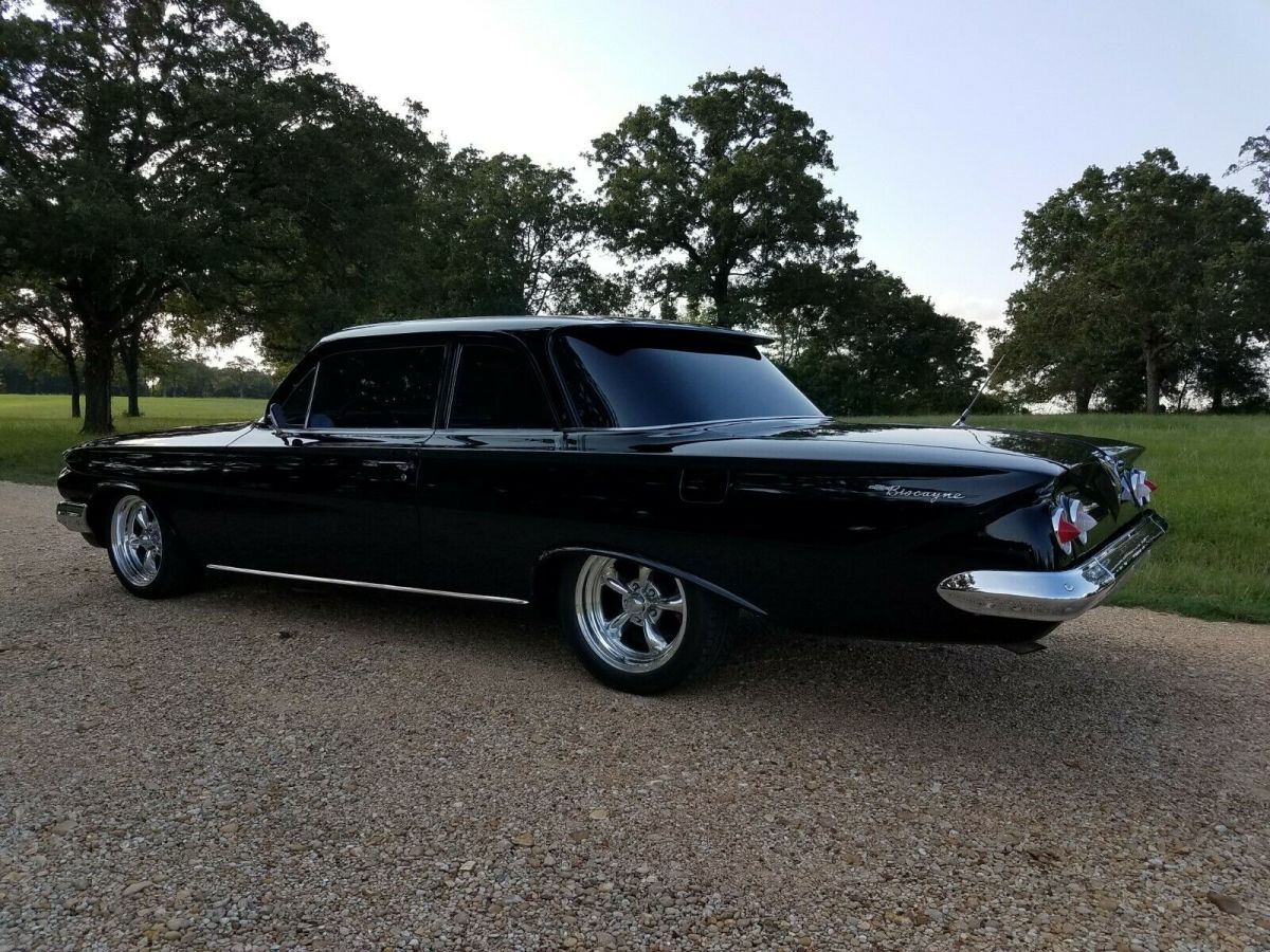 1961 Chevrolet Impala - photo 2