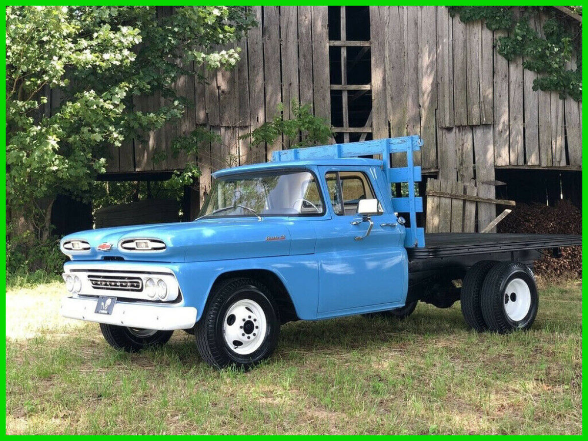1961 Chevrolet C-30 Stakebed Truck 235 Thriftmaster 4-Spd Manual No Rust RWD 1961 Chevrolet C-30 (Model 3609) Stakebed Truck