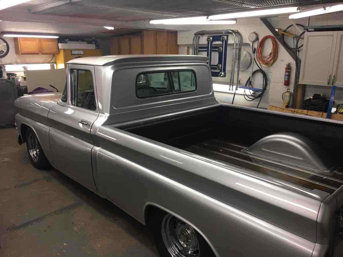 1961 Chevrolet C10 short bed - photo 8
