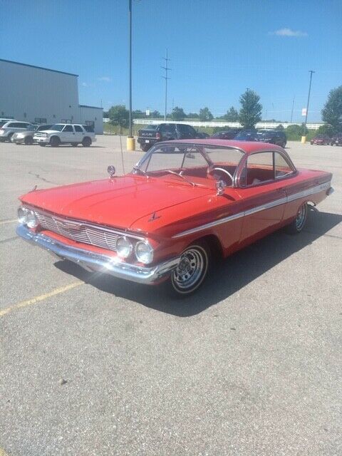 1961 Chevrolet Chevy IMPALA Bubbletop w/ 283 c.i. engine 1961 Chevrolet Impala
