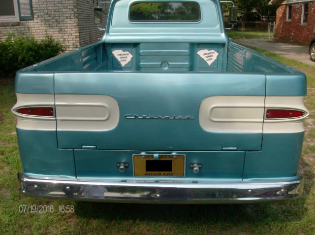 1961 Chevrolet Corvair - photo 3