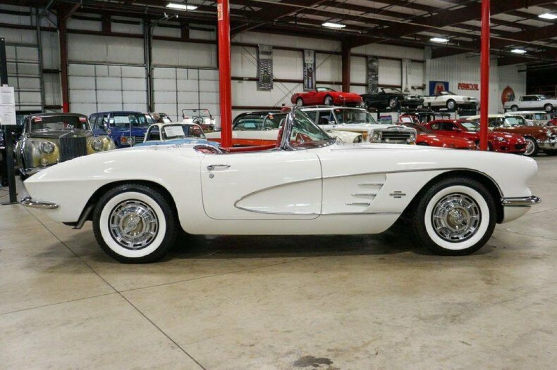 1961 Chevrolet Corvette - photo 6