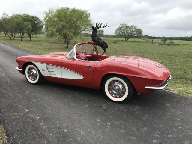 1961 Chevrolet Corvette 270 HP dual quads 4 speed red on red Wonderbar - photo 11