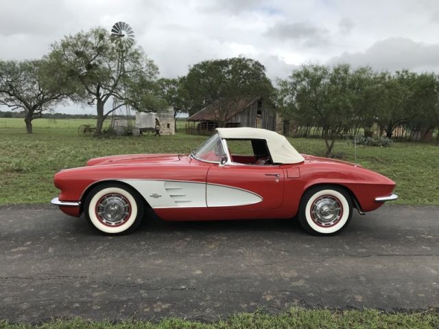 1961 Chevrolet Corvette 270 HP dual quads 4 speed red on red Wonderbar - photo 3