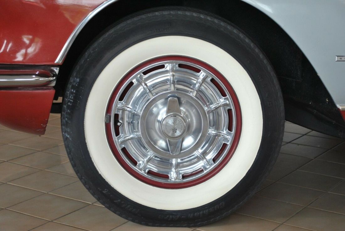 1961 Chevrolet Corvette 283 270hp Dual Carb - photo 12