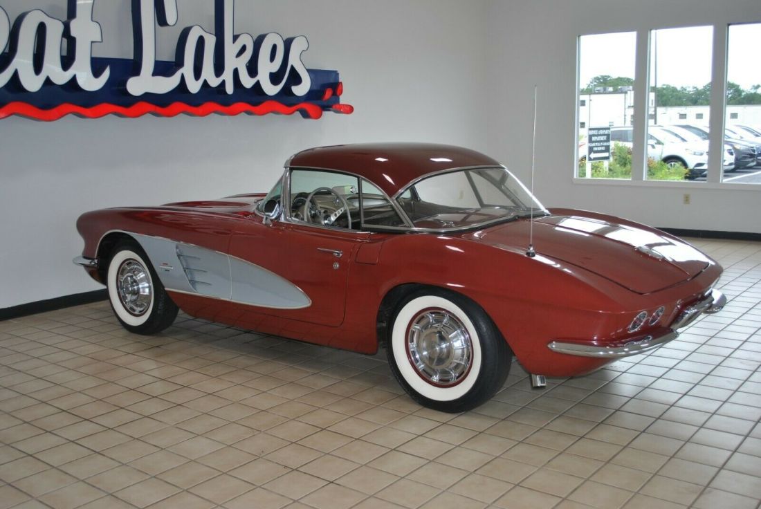 1961 Chevrolet Corvette 283 270hp Dual Carb - photo 5