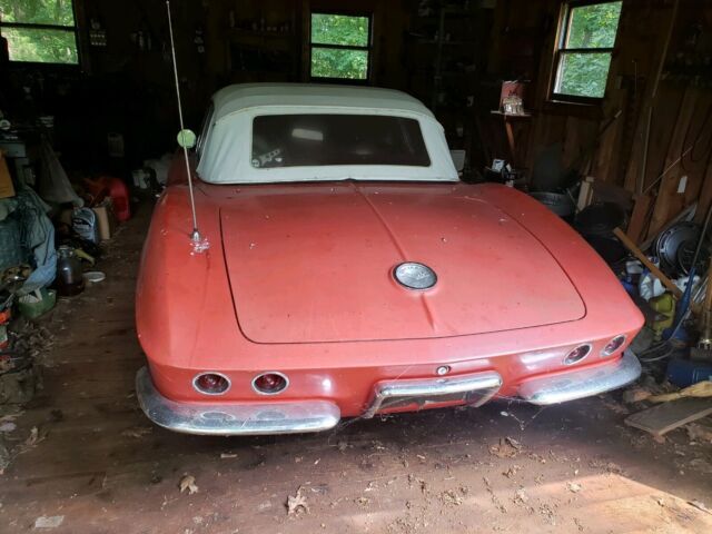 1961 Chevrolet Corvette - photo 3