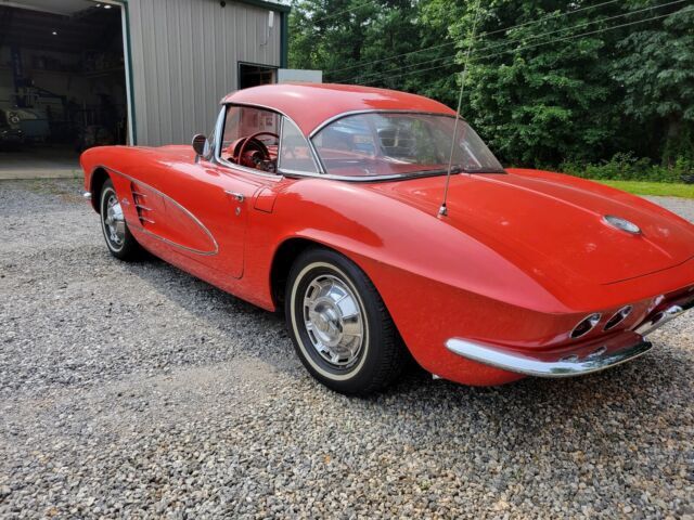 1961 Chevrolet Corvette - photo 8