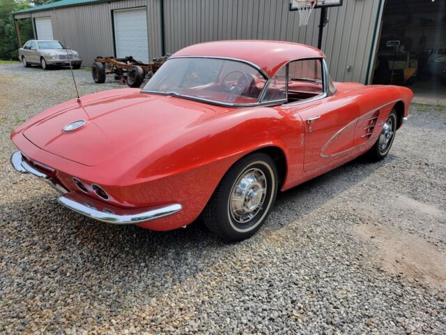 1961 Chevrolet Corvette - photo 9