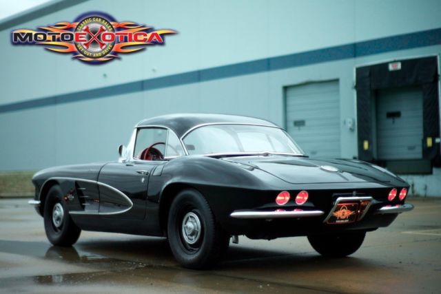 1961 Chevrolet Corvette Convertible - photo 3