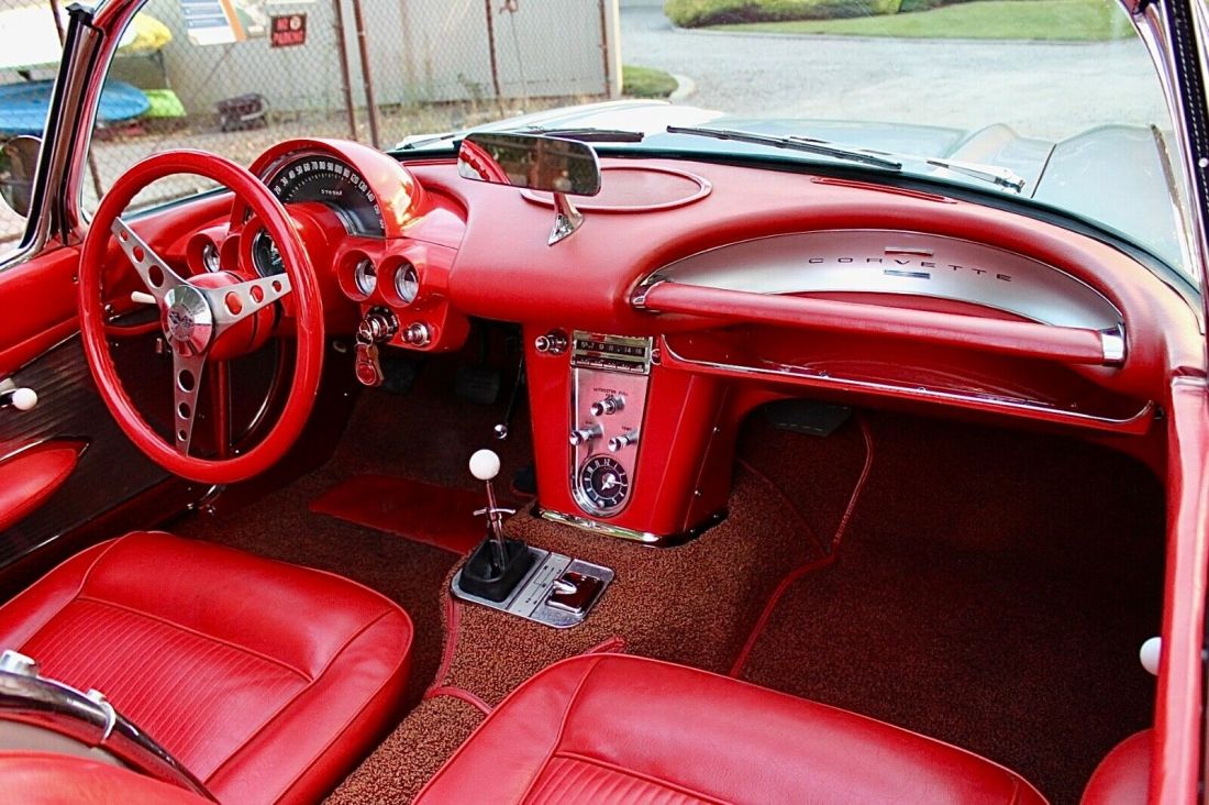 1961 Chevrolet Corvette - photo 13