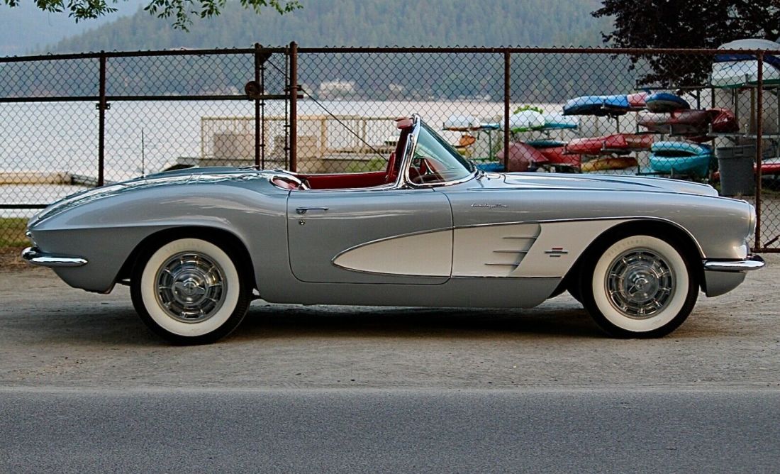 1961 Chevrolet Corvette - photo 2