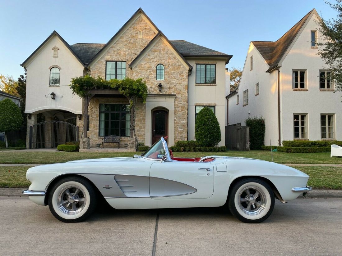 1961 Chevrolet corvette, 350 V8, 4 speed manual, ice cold Vintage AC, Beautiful! 1961 Chevrolet Corvette