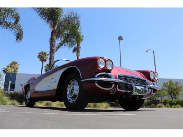 1961 Chevrolet Corvette -- - photo 10
