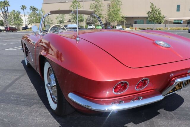 1961 Chevrolet Corvette -- - photo 8