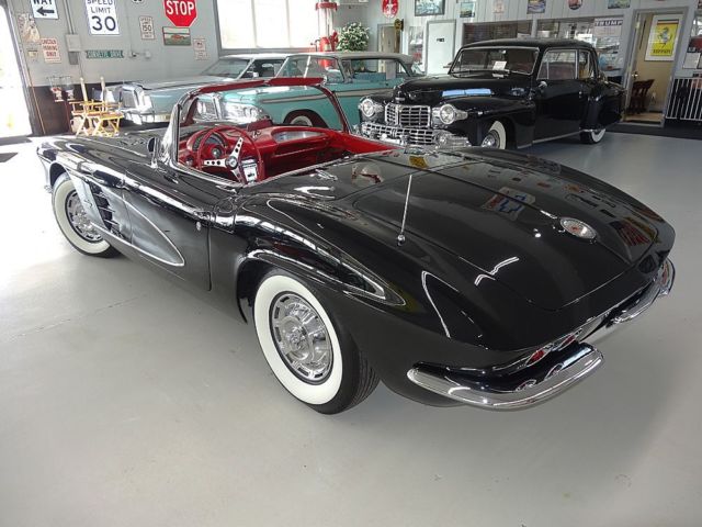 1961 Chevrolet Corvette - photo 4