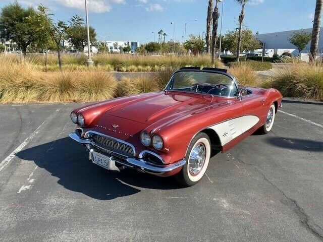 1961 Chevrolet Corvette 95110 Miles Honduras Maroon/White Coves 283 Automatic 1961 Chevrolet Corvette --