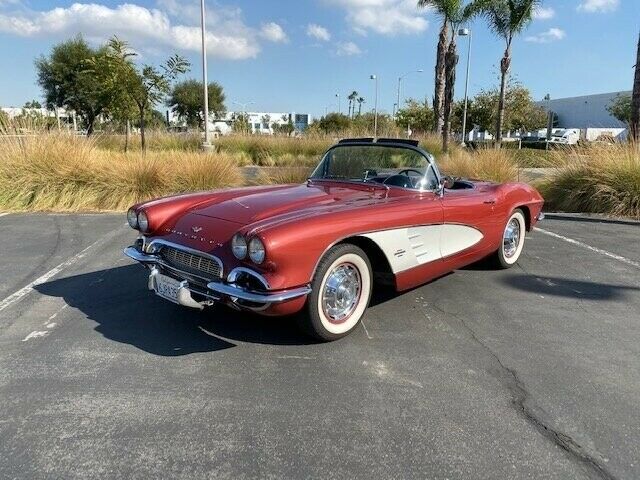 1961 Chevrolet Corvette -- - photo 2