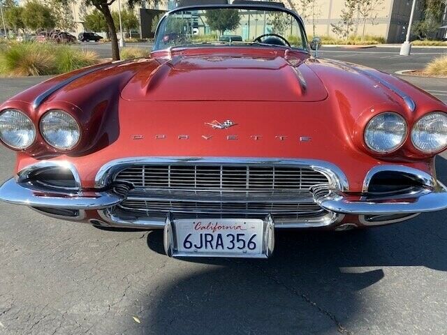 1961 Chevrolet Corvette -- - photo 3