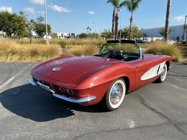 1961 Chevrolet Corvette -- - photo 4