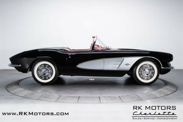 1961 Chevrolet Corvette - photo 13
