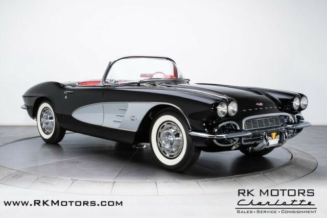 1961 Chevrolet Corvette - photo 9