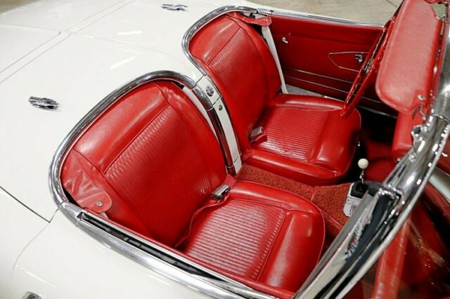 1961 Chevrolet Corvette Convertible - photo 10