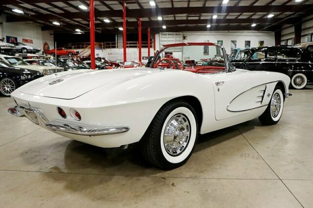 1961 Chevrolet Corvette Convertible - photo 5