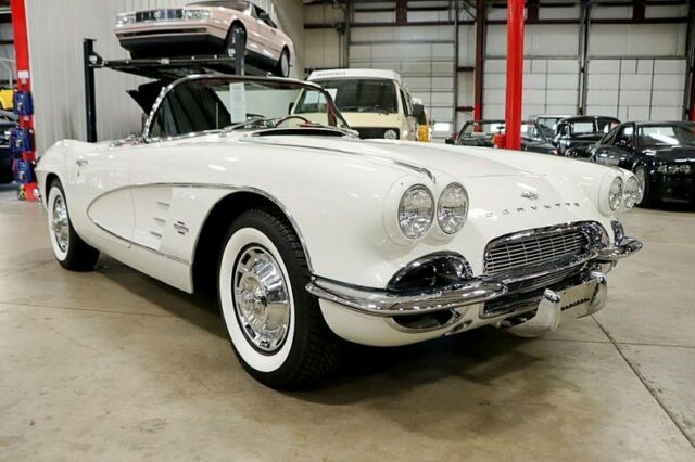 1961 Chevrolet Corvette Convertible - photo 7